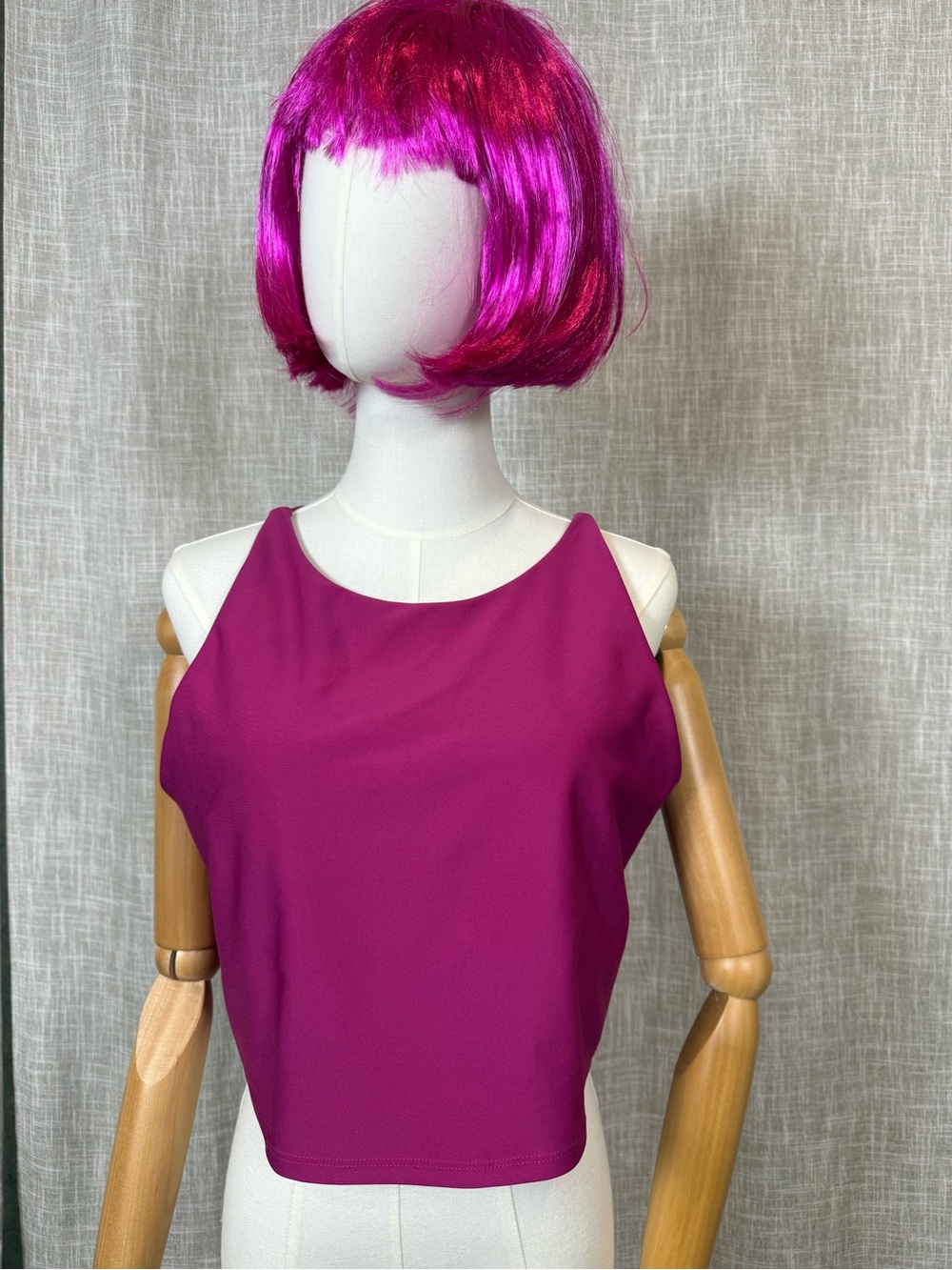 Calvin Klein Magenta Sleeveless Crop Tank performance sports bra